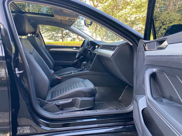 Volkswagen Magotan 2025 2025款 众享款 280TSI DSG舒适型