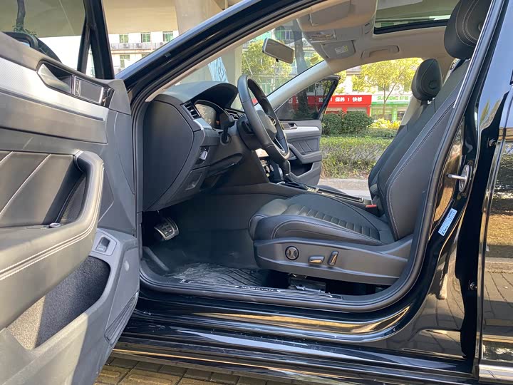 Volkswagen Magotan 2025 2025款 众享款 280TSI DSG舒适型