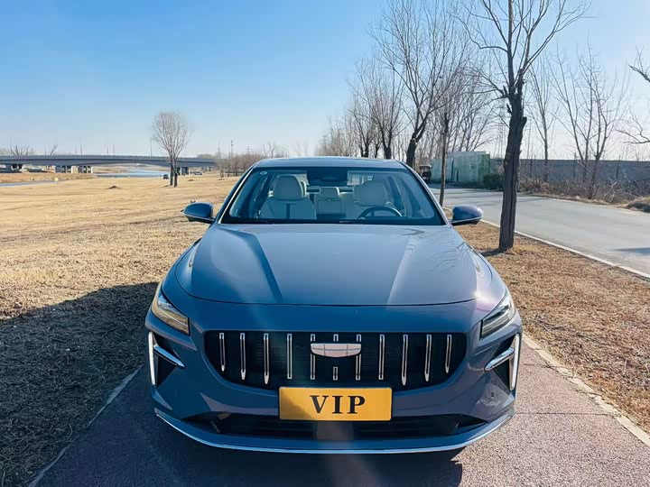 Geely Preface L 2024 2024款 油混 1.5TD 天宫版