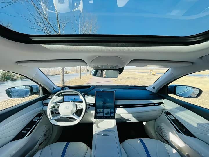 Geely Preface L 2024 2024款 油混 1.5TD 天宫版