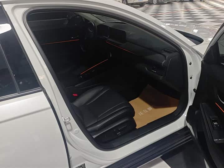 Honda Accord Hybrid 2023 2023款 2.0L e:PHEV 豪华版