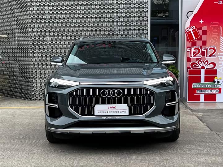 Audi Q6 2024 2024款 45 TFSI quattro 齐云型 羽林套装 6座