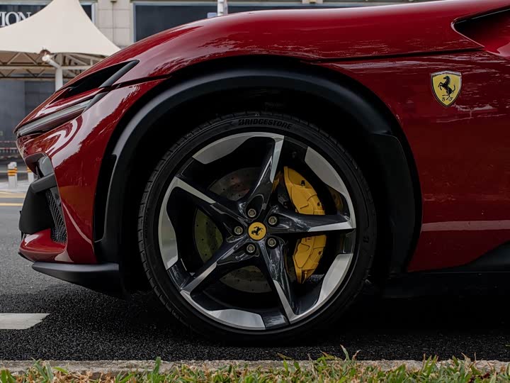 Ferrari Purosangue 2023 2023款 6.5L V12