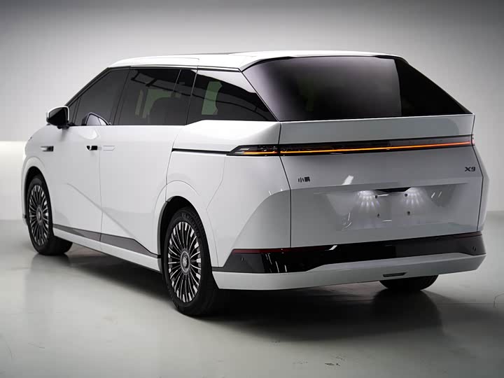 XPeng X9 2025 2025款 纯电 740超长续航 Max