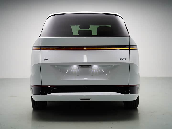 XPeng X9 2025 2025款 纯电 740超长续航 Max