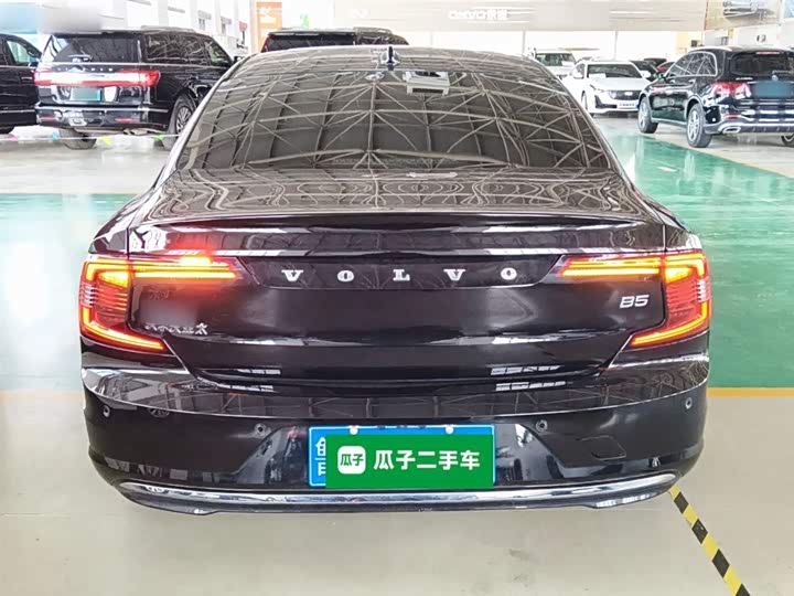 Volvo S90 2025 2025款 B5 智远豪华版