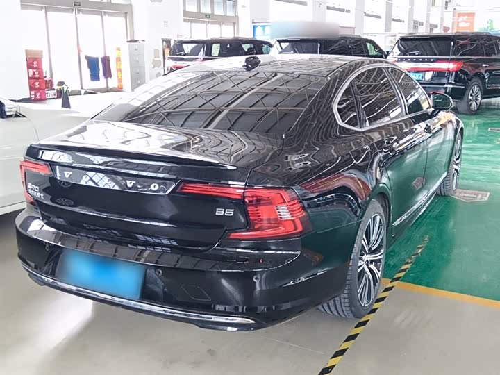 Volvo S90 2025 2025款 B5 智远豪华版