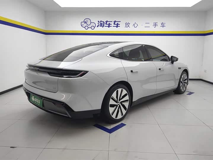 Geely Galaxy E8 2024 2024款 550km 后驱MAX