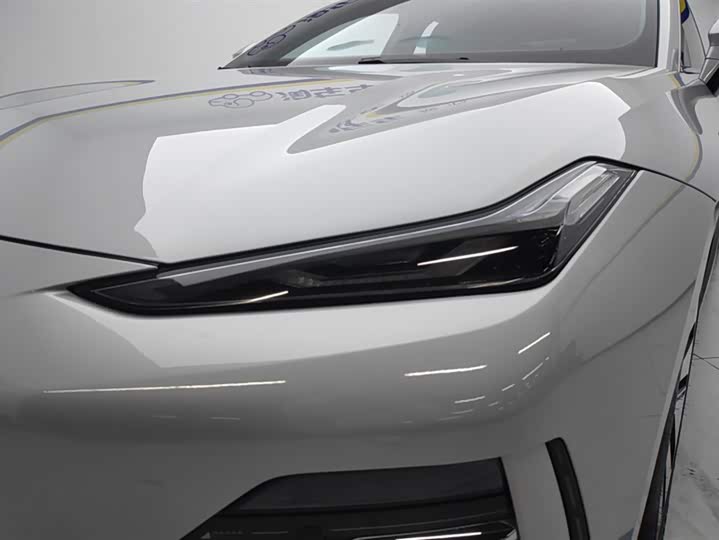 Geely Galaxy E8 2024 2024款 550km 后驱MAX