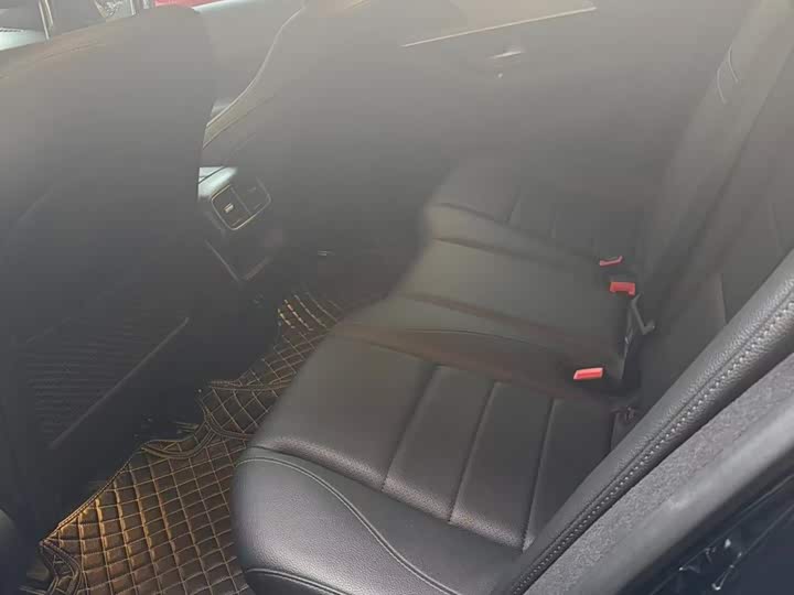 Mercedes-Benz GLE-Class Coupe 2022 2022款 GLE 450 4MATIC 轿跑SUV 时尚型