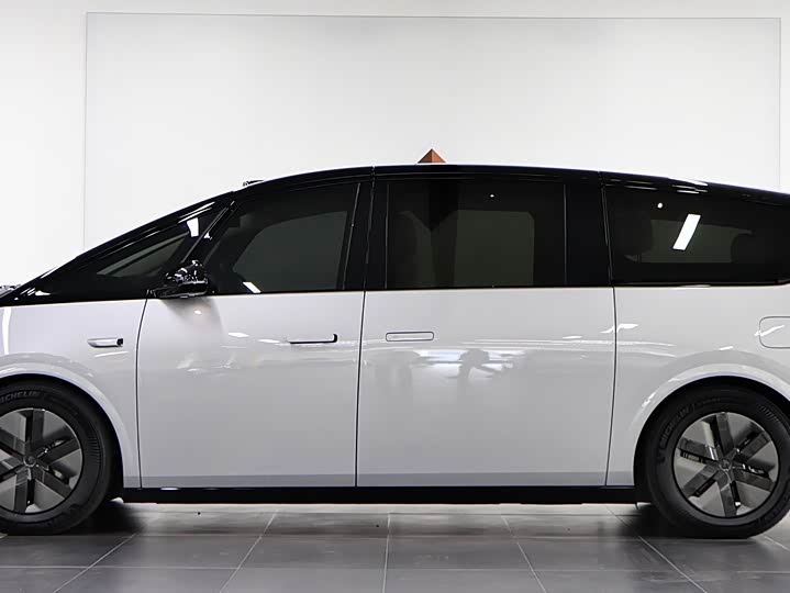 LiXiang Mega 2025 2025款 Home 家庭特别版