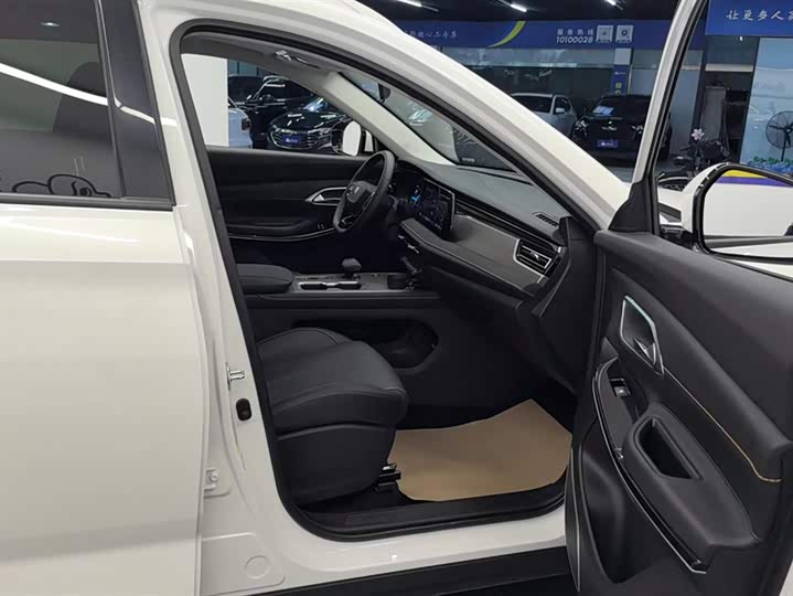 Changan X7 Plus 2024 2024款 1.5T 自动尊耀型 7座