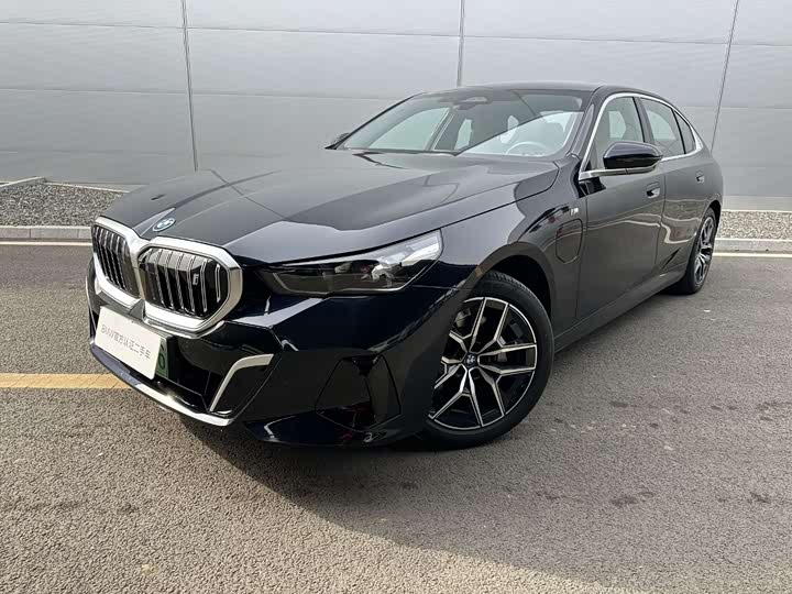 BMW i5 2024 2024款 eDrive 35L 尊享型 M运动套装