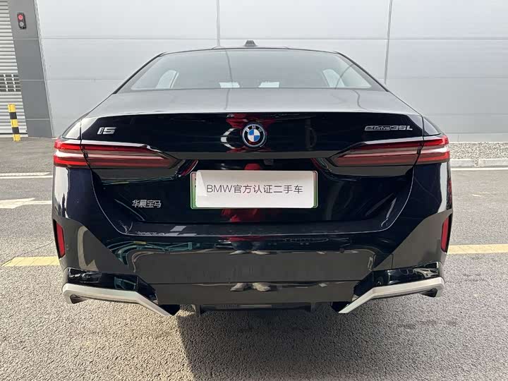 BMW i5 2024 2024款 eDrive 35L 尊享型 M运动套装