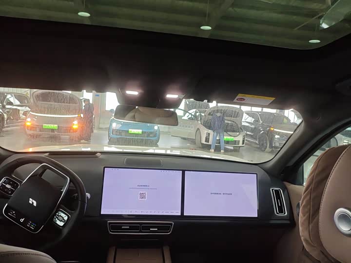 LiXiang L8 2025 2025款 Ultra 智能焕新版