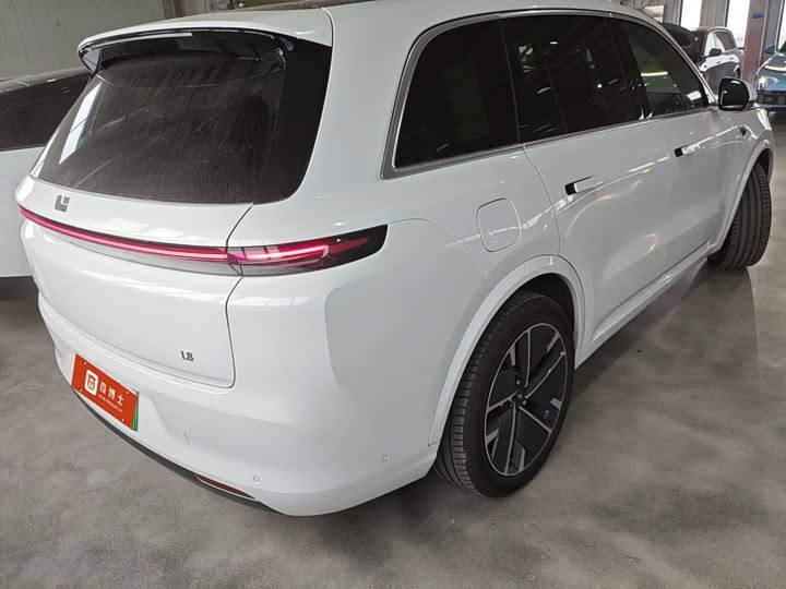 LiXiang L8 2025 2025款 Ultra 智能焕新版