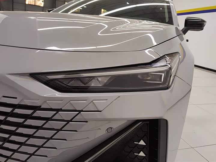 Changan UNI-V Hybrid 2023 2023款 智电iDD 1.5T 113km智酷型