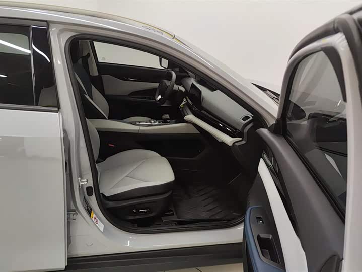 Changan UNI-V Hybrid 2023 2023款 智电iDD 1.5T 113km智酷型