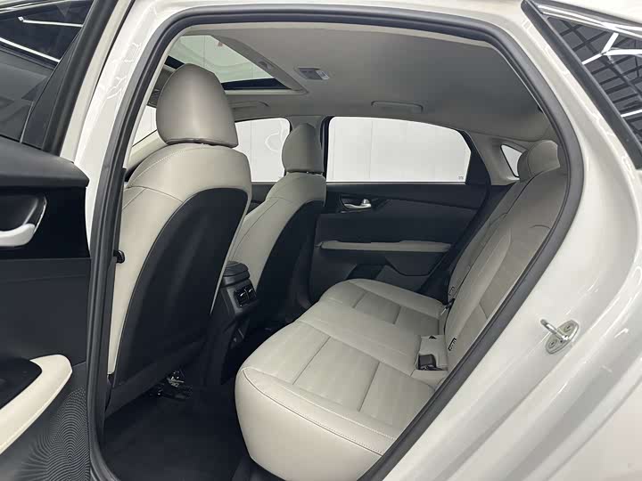 Kia K3 2023 2023款 1.5L CVT豪华版