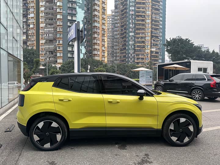 Volvo EX30 2025 2025款 后驱长续航版 Ultra