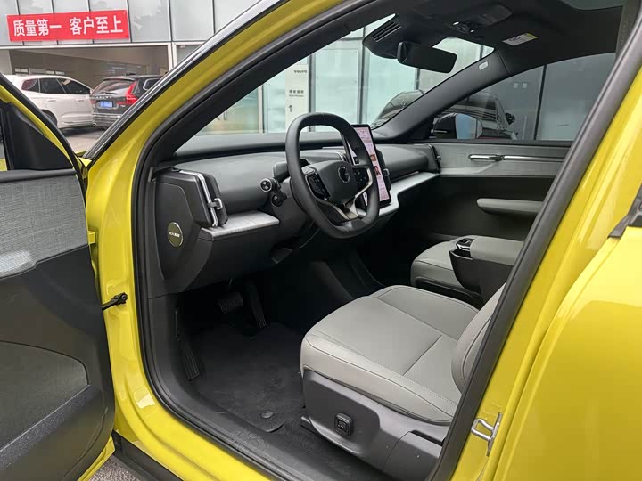 Volvo EX30 2025 2025款 后驱长续航版 Ultra