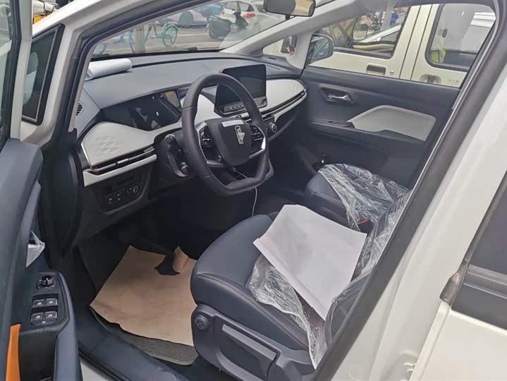 Bestune NAT 2023 2023款 PRO 舒享出行加长换电版 401km