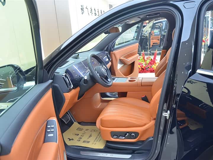 Aito M8 2025 2025款 增程 Max版 37kWh 5座版