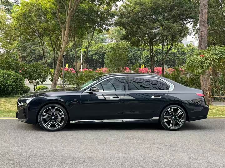 BMW 7 Series 2023 2023款 740Li 领先型 M运动套装