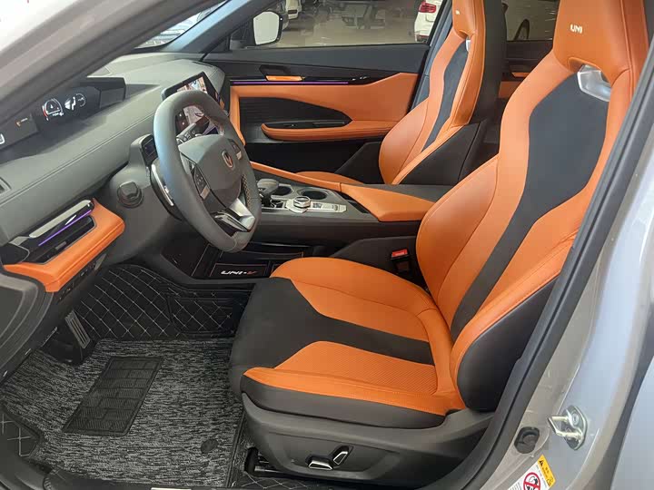 Changan UNI-V 2025 2025款 1.5T 500Bar高能运动版