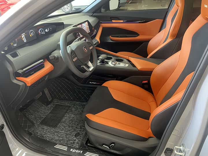Changan UNI-V 2025 2025款 1.5T 500Bar高能运动版