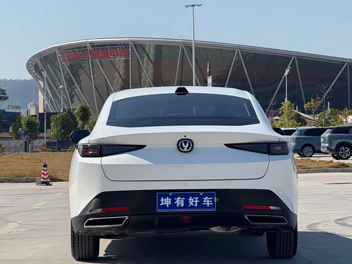 Changan Yida 2023 2023款 蓝鲸NE 1.5T GDI DCT尊享型