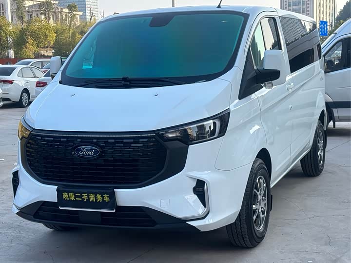 Ford Transit 2023 2023款 2.0T柴油手动商旅型短轴低顶7/8/9座