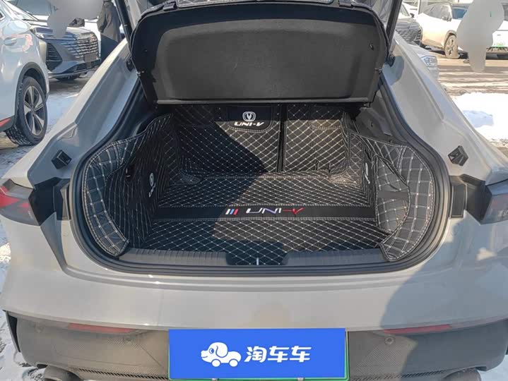 Changan UNI-V Hybrid 2023 2023款 智电iDD 1.5T 113km智趣型（飞快版）