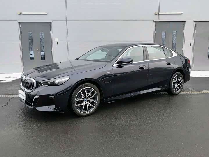 BMW i5 2024 2024款 eDrive 35L M运动套装