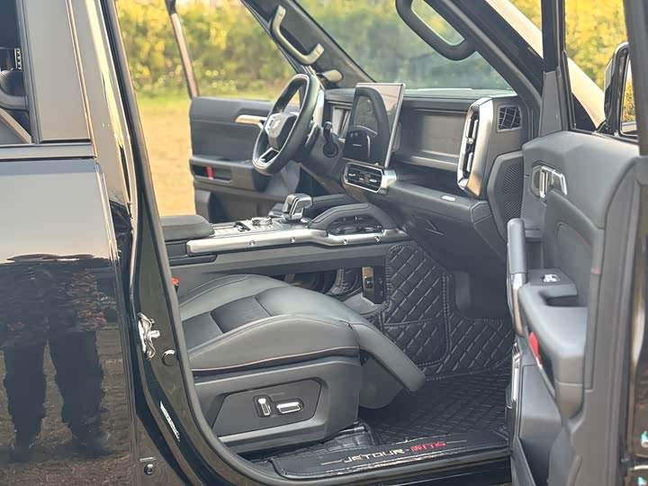 Jetour T2 2024 2024款 2.0T 四驱穿越PRO+娱乐版