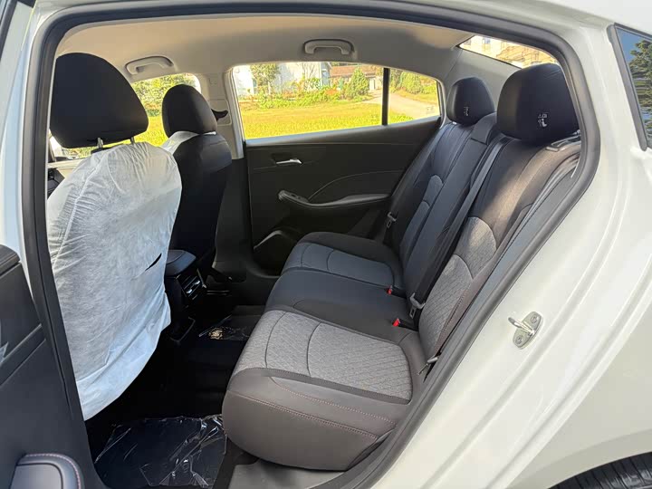 Roewe i5 2026 2026款 1.5L 手动舒享版