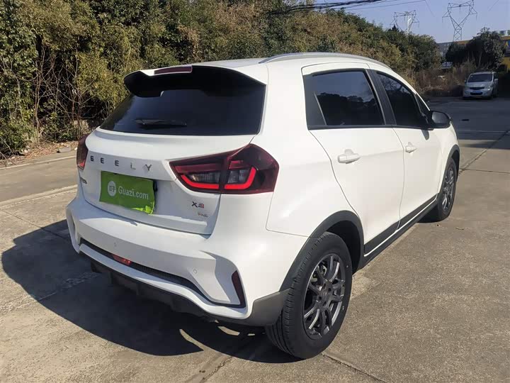 Geely Vision X3 2021 2021款 PRO 1.5L CVT尊贵型