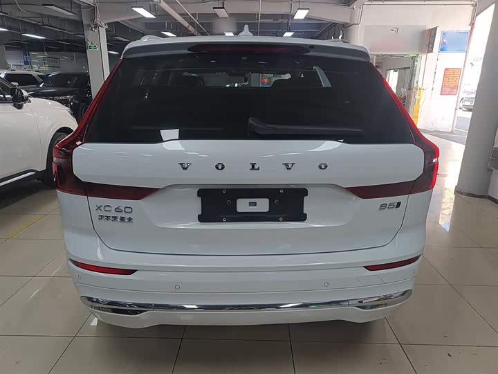 Volvo XC60 2026 2026款 B5 四驱智远豪华版