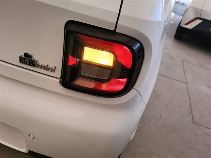 Geely Galaxy Panda Mini 2025 2025款 熊猫mini 210km 元气熊