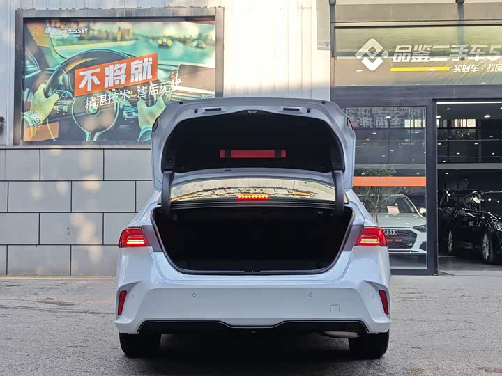 Honda Inspire Hybrid 2023 2023款 e:PHEV 智尊版