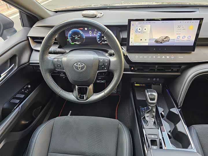 Toyota Camry 2024 2024款 双擎 2.0HS 运动版