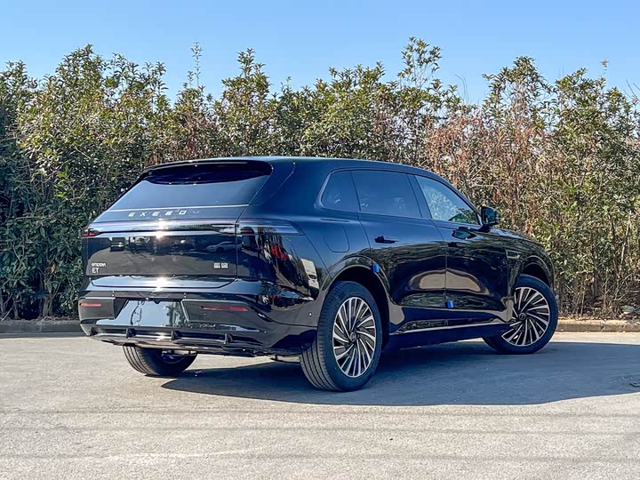 2025 Exeed Sterra ET