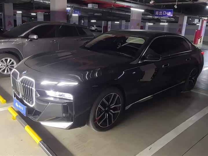 BMW 7 Series 2023 2023款 735Li M运动套装