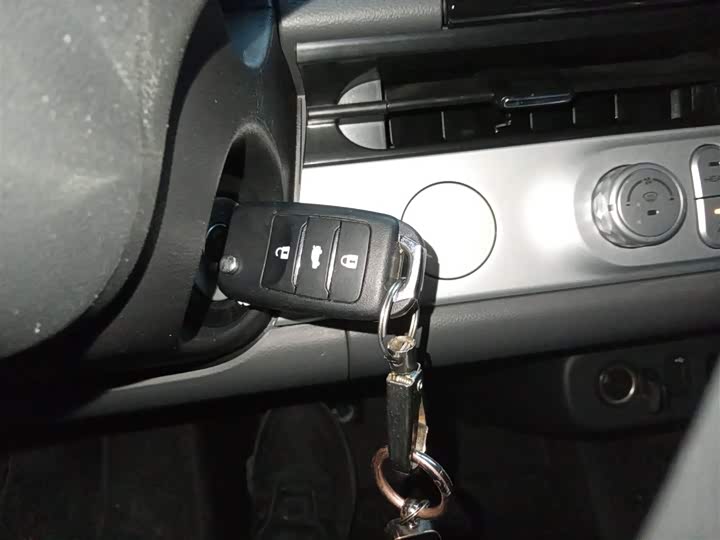 Changan Qiyuan (Nevo) Lumin 2025 2025款 205km 香沁款