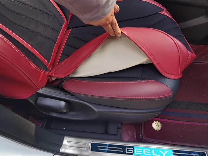 Geely Vision X3 2021 2021款 PRO 1.5L CVT尊贵型