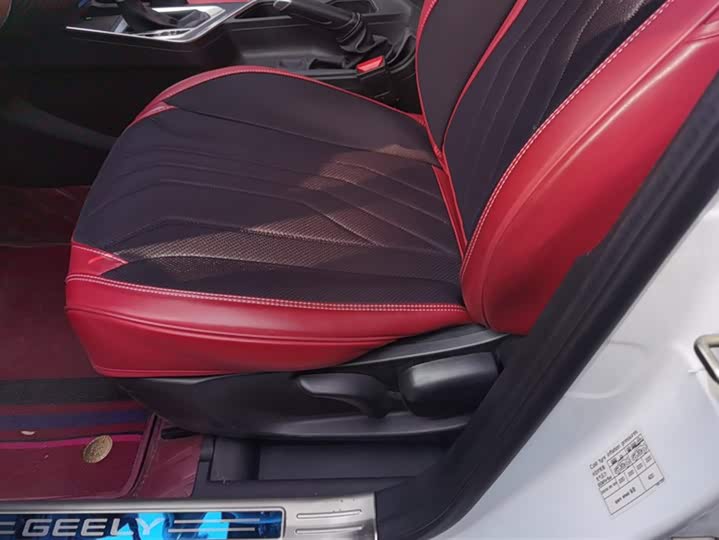 Geely Vision X3 2021 2021款 PRO 1.5L CVT尊贵型