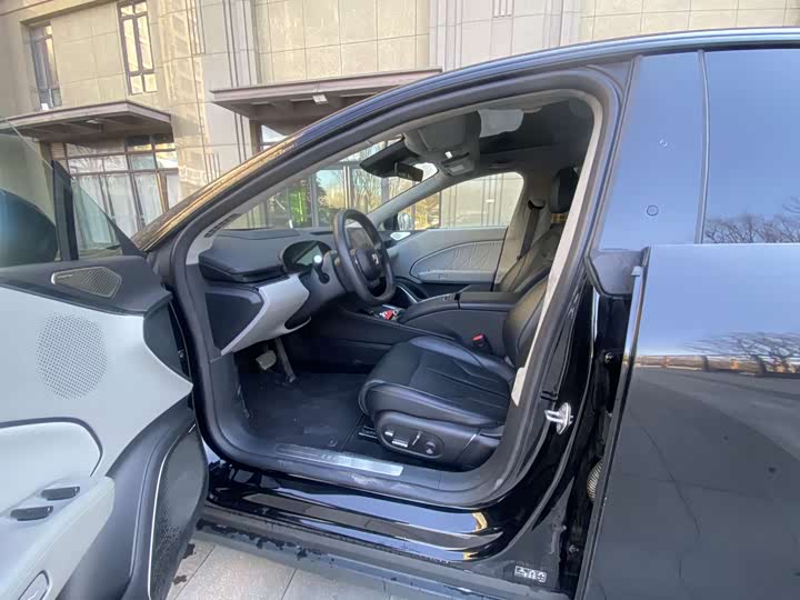 Zeekr 007 2025 2025款 后驱智驾版 75kWh