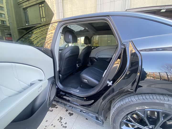 Zeekr 007 2025 2025款 后驱智驾版 75kWh