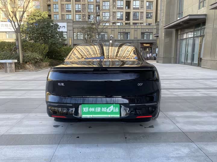 Zeekr 007 2025 2025款 后驱智驾版 75kWh