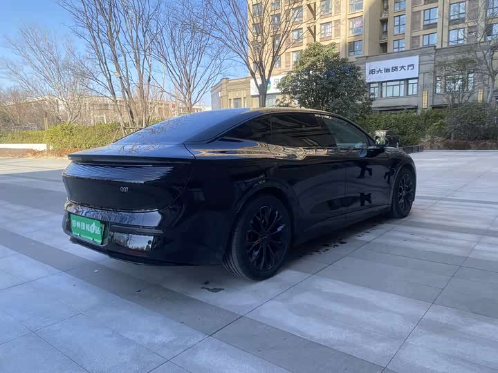 Zeekr 007 2025 2025款 后驱智驾版 75kWh